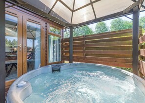 Chatsworth Superior Pet Friendly - Longnor Wood Holiday Park, Longnor, Nr. Buxton
