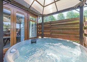 Chatsworth Superior Pet Friendly - Longnor Wood Holiday Park, Longnor, Nr. Buxton