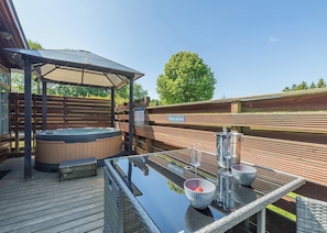 Chatsworth Superior Pet Friendly - Longnor Wood Holiday Park, Longnor, Nr. Buxton