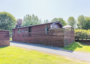 Chatsworth Superior Pet Friendly - Longnor Wood Holiday Park, Longnor, Nr. Buxton
