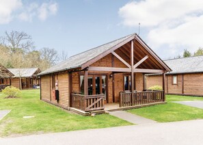 Typical Sturt Watersedge Lodge