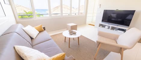 Sea view lounge - Eden Roc Villas Apartment