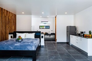 full room view with king bed