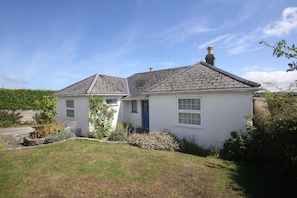 View of outside of Aeolian Holiday Cottage, Padstow, North Cornwall