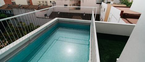 Piscine sur le toit