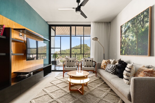 Condo - Image 2