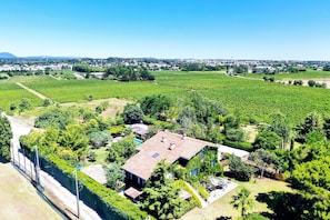 Les Coquilloux,  gîtes de charme au milieu du vignoble de Montpellier