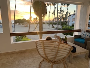 Enjoy the sunrise 