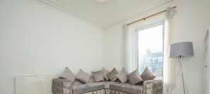 Living Room / Lounge