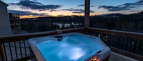 Watch beautiful sunset from the hot tub