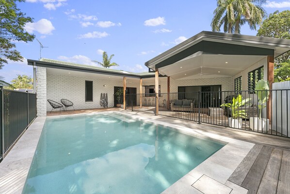 Pool and Outdoor Alfresco with dining table, Webber BBQ, Bar Fridge and Couches