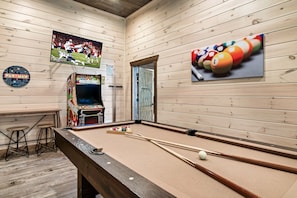 Spielezimmer