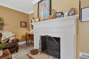 Living Room, no fireplace use please