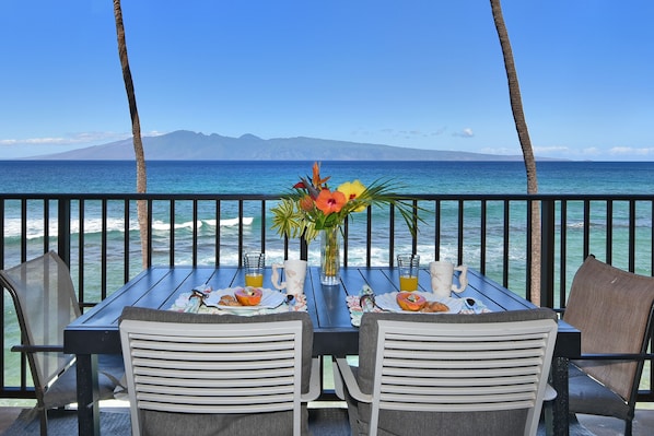 Enjoy a beautiful ocean view and Molokai.