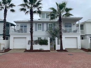 Sandcastle Front Entrance