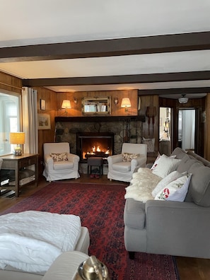Cozy family room. Gas fireplace. 