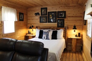  Cozy Queen Bed