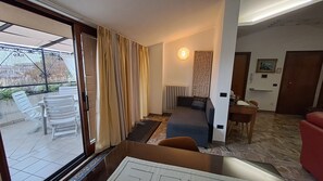 Soggiorno con divano letto