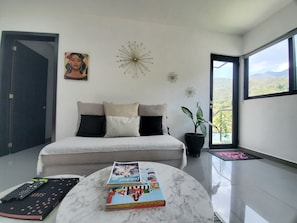 Living Room,Door entry