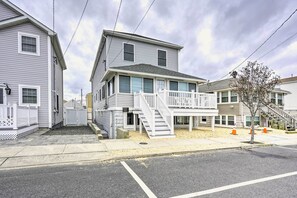 Exterior | Walk to Beach