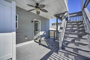 Balcony | Outdoor Shower