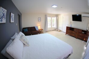 Master Bedroom (Bedroom 3) King