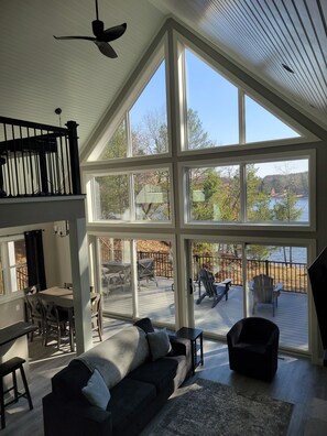 Living Room (2)