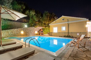 Enchanting evening pool %26amp%3B property views