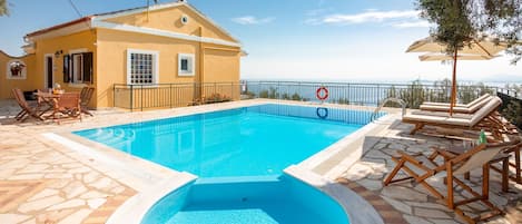 Childrens %26amp%3B Adult Pool