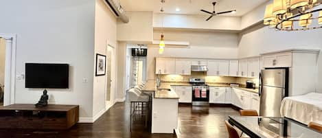 Dining room kitchen area