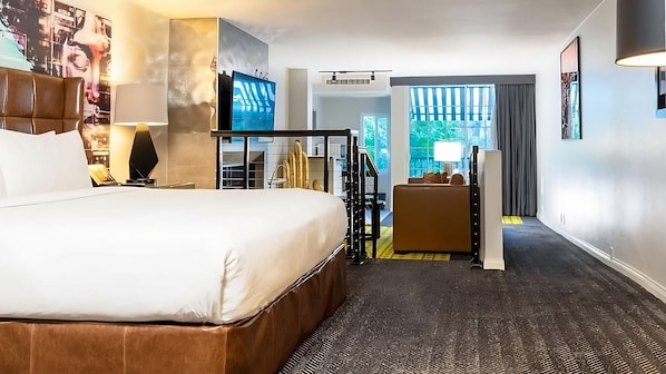 Unit with 1 King size bed