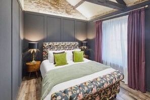 Hecklers Cottage, Barnard Castle - Host & Stay