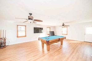 Spielezimmer