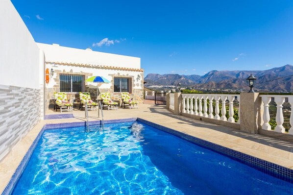 Beautiful villa with private pool and terrace with panoramic views of sea and mountains