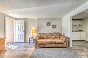 Studio | Smart TV | Electric Heating | Wall A/C Unit