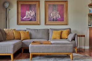 Open Floor Concept | Modern Furniture | Central Heating