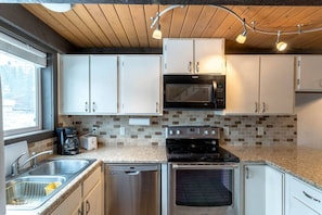 Fully equipped kitchen