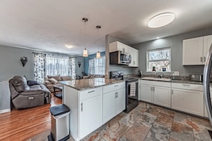 Kitchen (1)