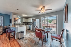 Kitchen (3)