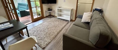 RM9- Living Room