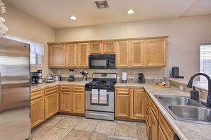 Kitchen | Dishwasher