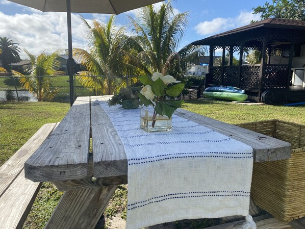 Outdoor dining