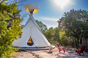 There are 5 stunning 22' Sioux style tipi's at La Fortuna