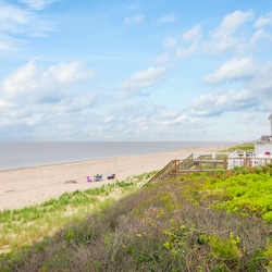 View's from the cottages private stairway of East Sandwich Beach.
