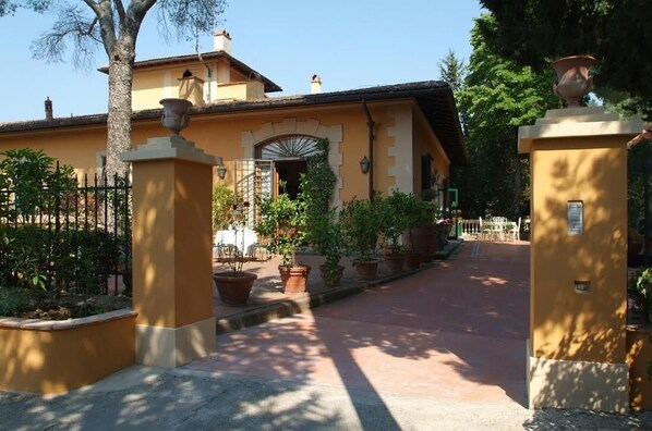 Exterior