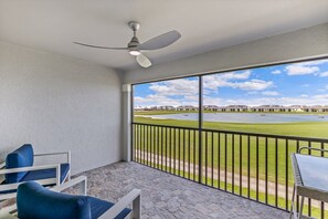 Rear Lanai, Golf Course View