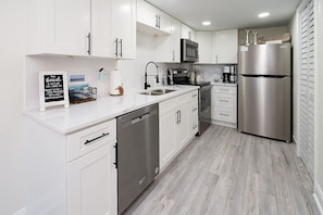 Completely remodeled kitchen - everything is new. 