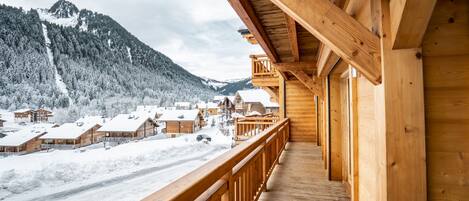 Appartement La Fontaine, Terrasse et vue sur les pistes de ski du linga