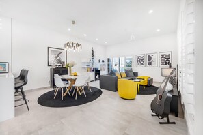 K0145 - Living Space
