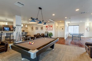 Spielezimmer